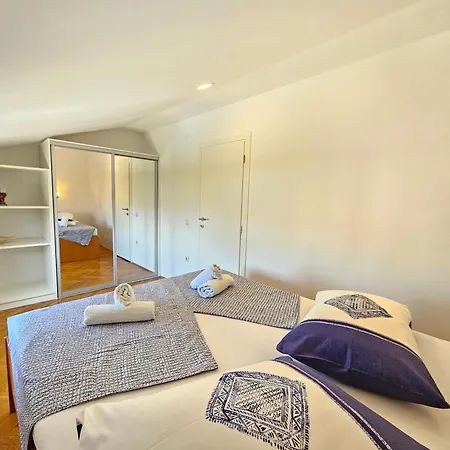 Apartamento Damir Bocno With Parking Near Center
