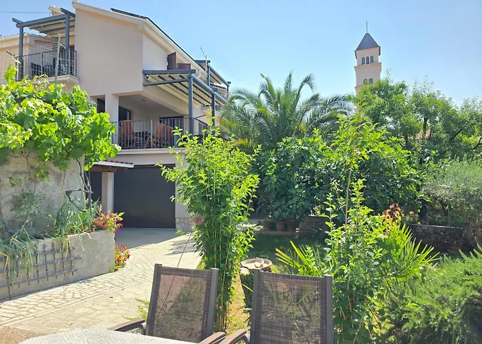 Damir Bocno With Parking Near Center Crikvenica