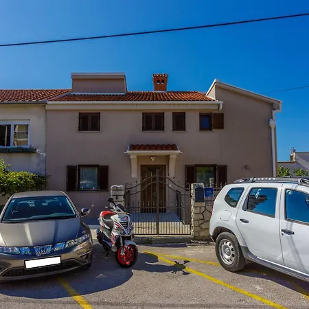 Damir 2+2 Bocni Apartment