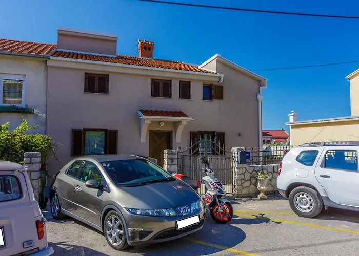Damir Bocno With Parking Near Center Crikvenica